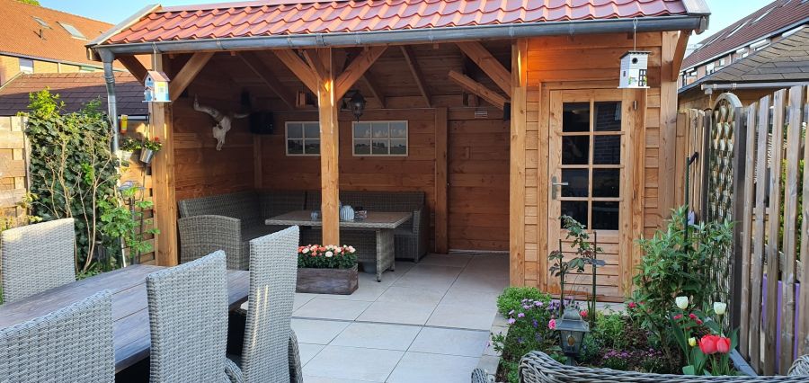 Maatwerk Douglasvision kapschuur 530x233 cm - Oud-Beijerland Maatwerk Douglasvision kapschuur 530x233 cm - Oud-Beijerland