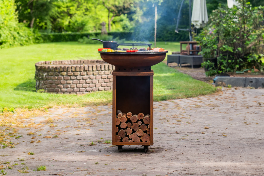 Barbecue Camarada Base Corten top Corten - incl. houtopslag - Ø70 cm Barbecue Camarada Base Corten top Corten - incl. houtopslag - Ø70 cm