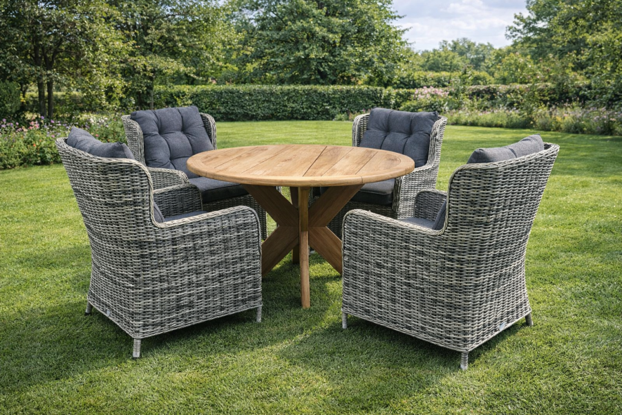 SenS-Line Tejeda tuinset 4 wicker stoelen met teakhouten tafel - Showmodel Woerden SenS-Line Tejeda tuinset 4 wicker stoelen met teakhouten tafel - Showmodel Woerden