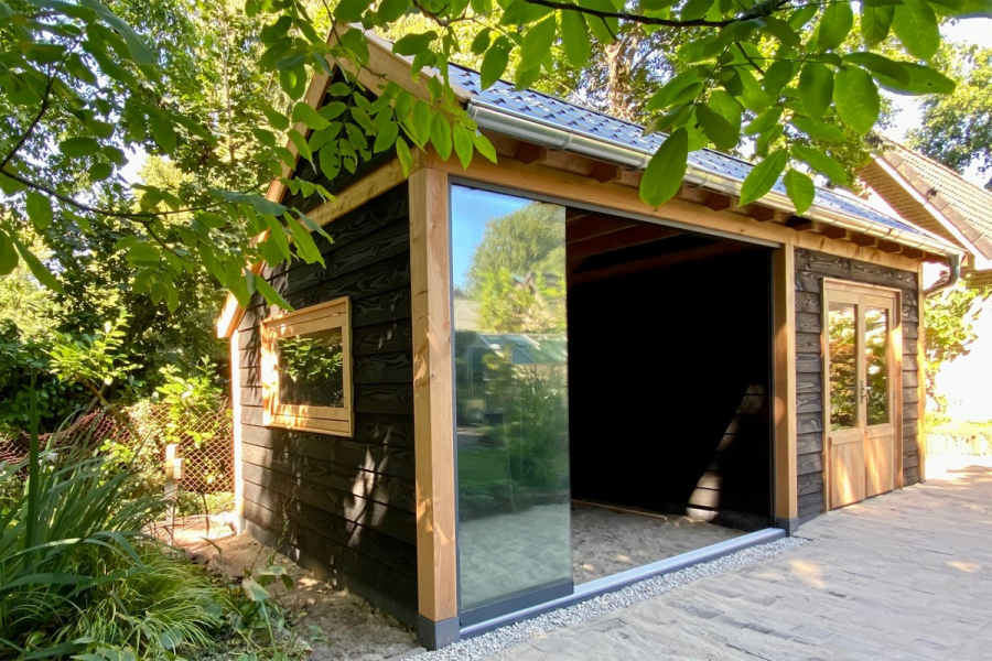 Glasschuifsysteem Comfort Plus R3 (3-spoor 90 cm) Breedte tot 266 cm Hoogte 200/230 cm Glasschuifsysteem Comfort Plus R3 (3-spoor 90 cm) Breedte tot 266 cm Hoogte 200/230 cm