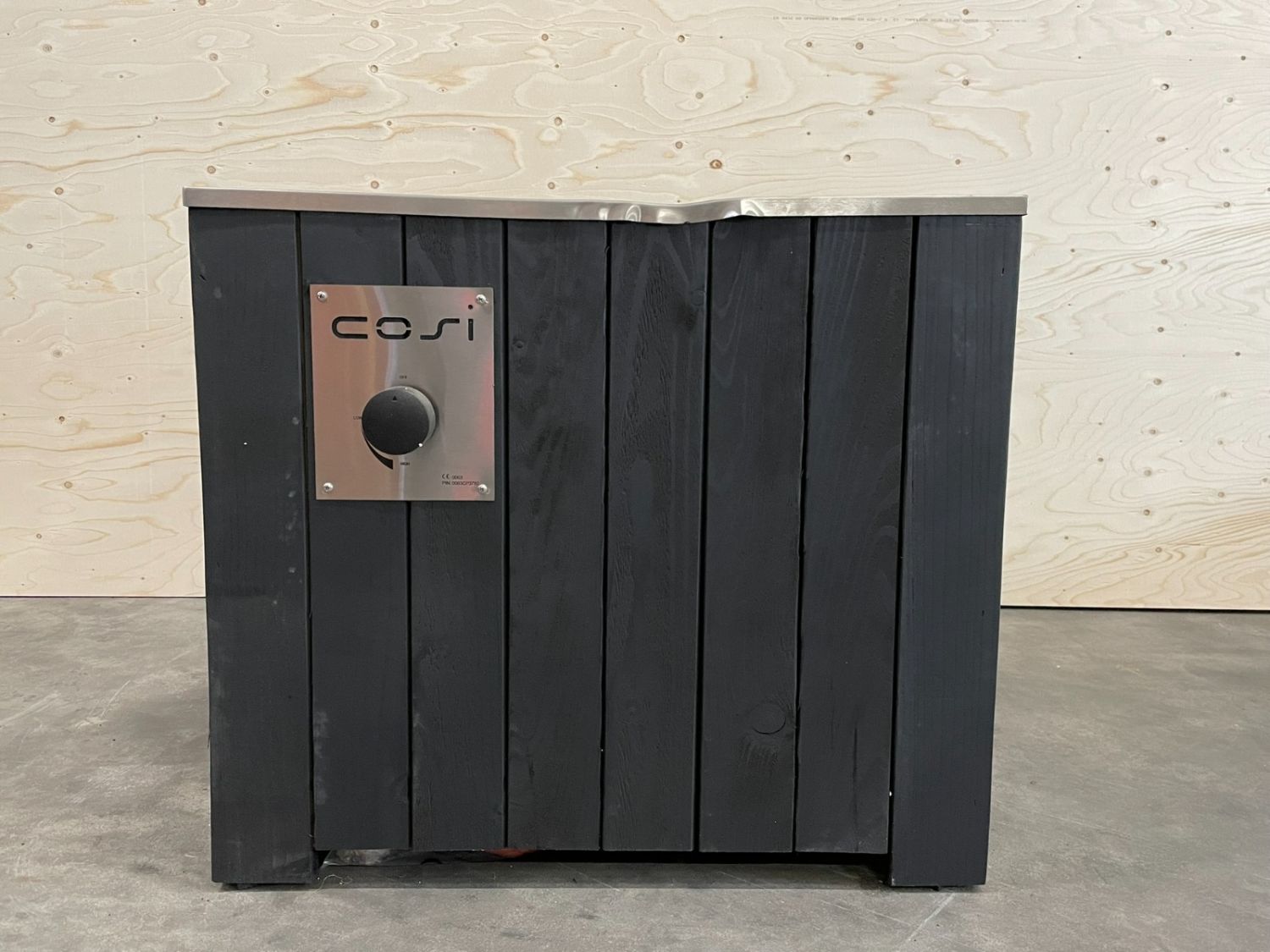 Cosicube 70 zwart sfeerhaard 70x70x58 cm - incl. afdekhoes, houtblokken en lavastenen - licht beschadigd - SALE02091
