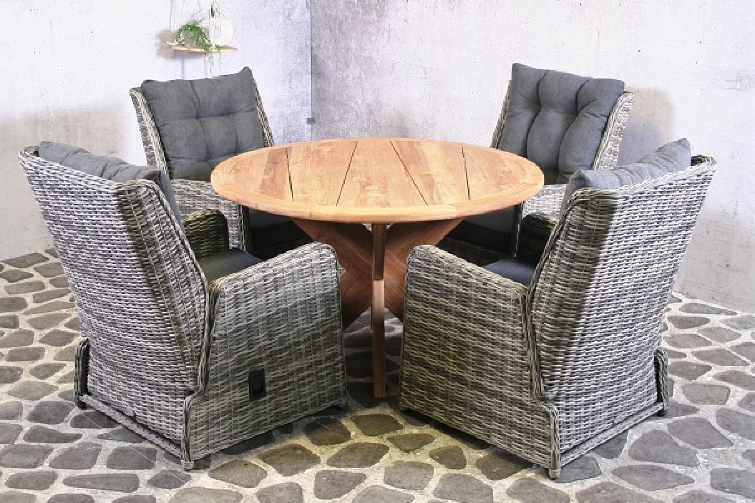 Tuinset Arona