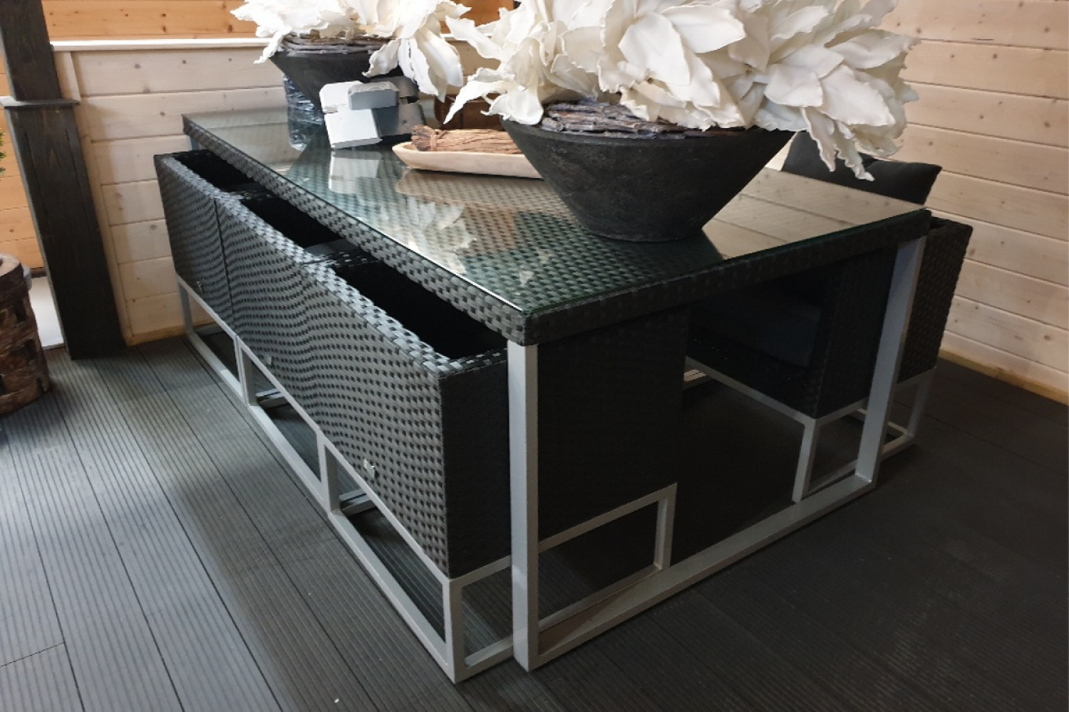 Wicker dinnerset luxe Springfield zwart | tafel + 6 stoelen incl. grijze kussens - Velp