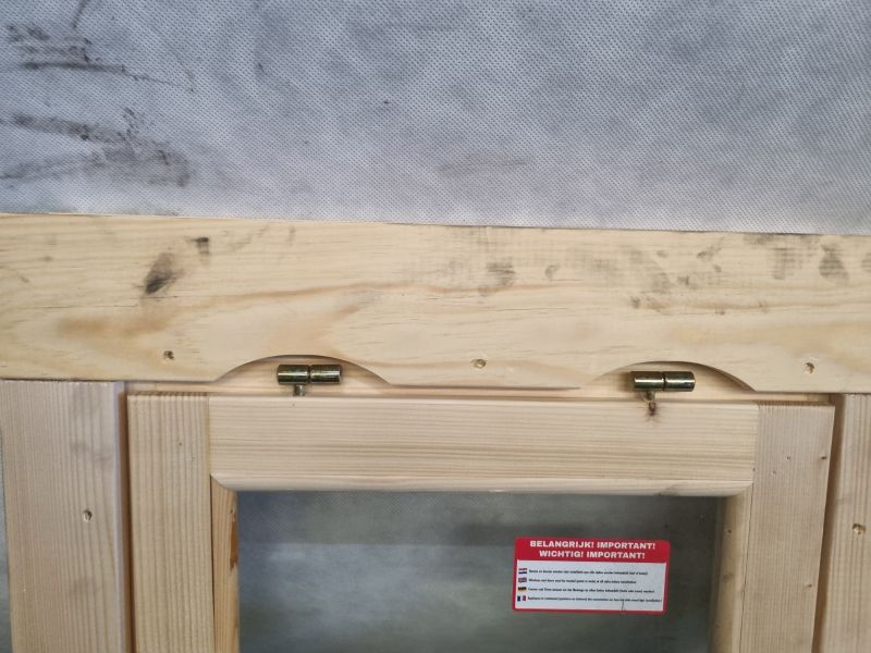 Draaikiepraam van blank hout – nieuw, inclusief hang- en sluitwerk (58 x 61 cm) - SALE25107