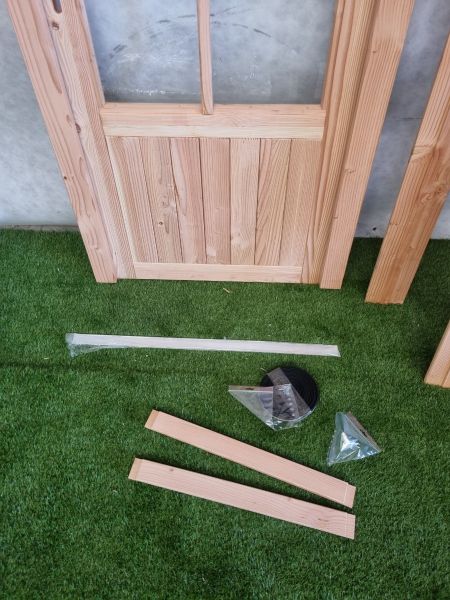 Nieuwe blanke houten deur – compleet met kozijn en toebehoren (201,5 x 96 cm) - SALE25118
