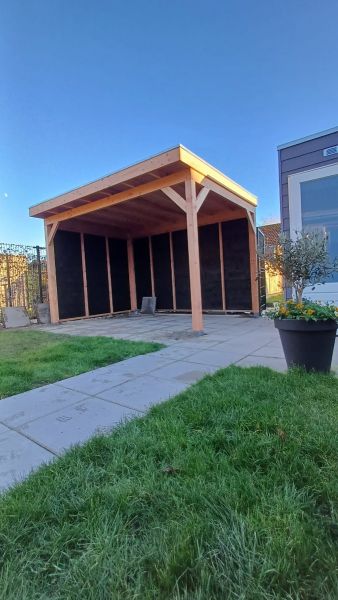 Overkapping Alkmaar 420x270 cm Douglas blank met vuren rabat wanden zwart (Incl. EPDM)