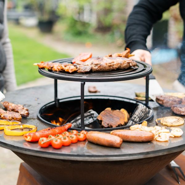 Barbecue Companero XXL 2.0 Cortenstaal - incl. hoes en houtopslag - Ø80cm