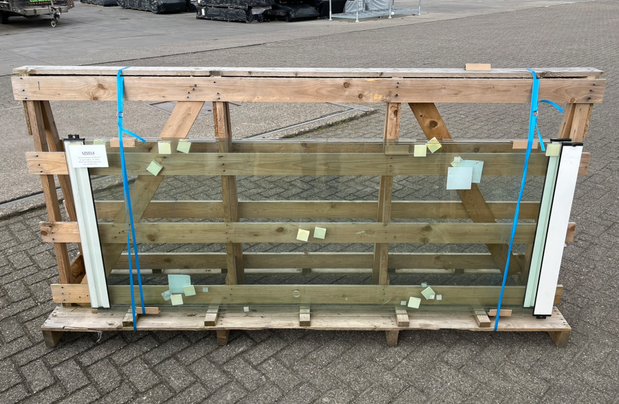 Glasschuifsysteem Profiline R3 (3-spoor) type C - 243,5x214,5 cm RAL9010 (gebroken wit), vast deel links - Rails antraciet - SALE25014