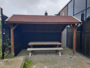Douglasvision Kapschuur Comfort 400x300 cm - groen geïmpregneerd - incl. rode dakshingles - Veldhoven